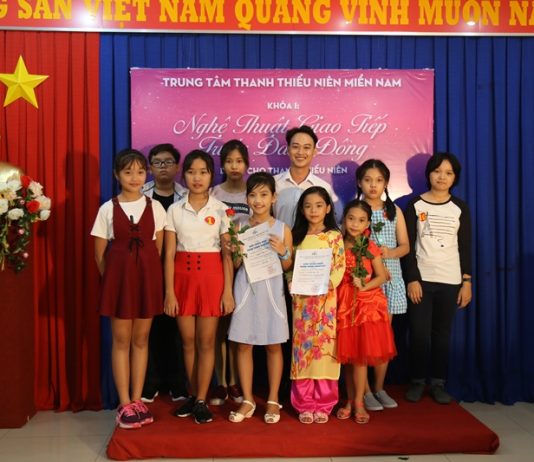 LỚP KỸ NĂNG: NGHỆ THUẬT GIAO TIẾP TRƯỚC ĐÁM ĐÔNG